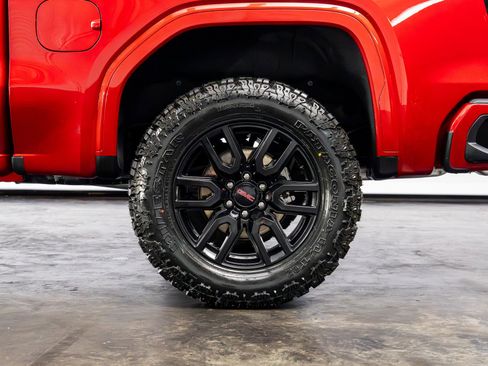 Used 2024 GMC Sierra 1500 Elevation w/ Elevation Premium Package AWD/4WD image 14