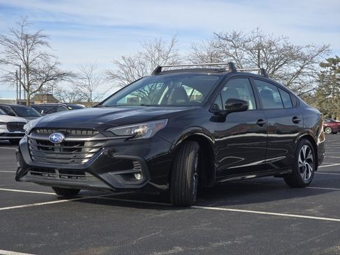 Used 2025 Subaru Legacy Premium image 12