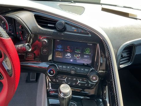 Used 2018 Chevrolet Corvette Z06 image 13