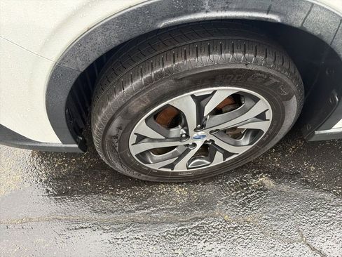 Used 2020 Subaru Outback Touring XT image 3