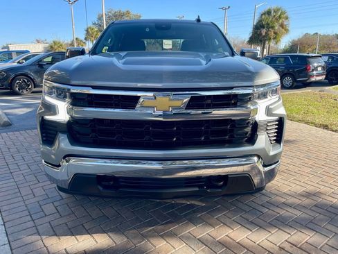 Used 2025 Chevrolet Silverado 1500 LT image 8