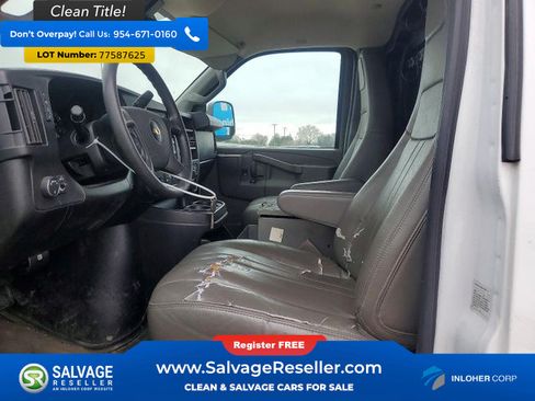 Used 2019 Chevrolet Express 2500 w/ Driver Convenience Package RWD image 9