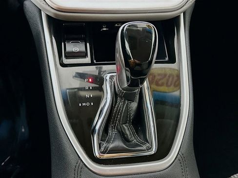 Used 2020 Subaru Outback Premium image 21