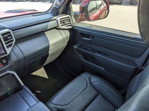 Used 2024 Toyota Tundra Platinum image 18