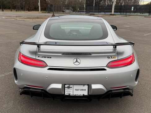 Used 2018 Mercedes-Benz AMG GT R image 6