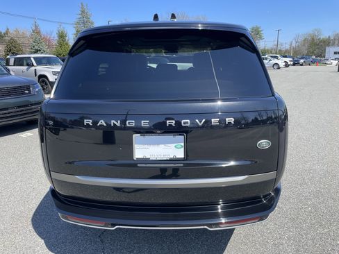 Used 2023 Land Rover Range Rover SE image 8