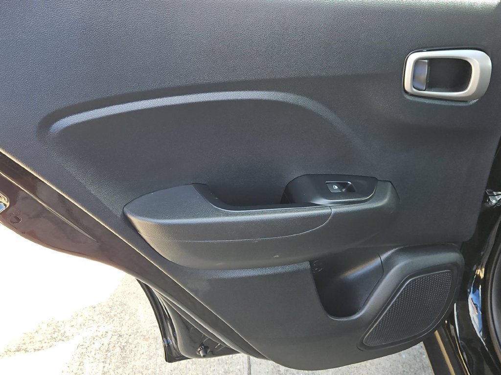 Used 2026 Hyundai Venue SEL FWD image 24