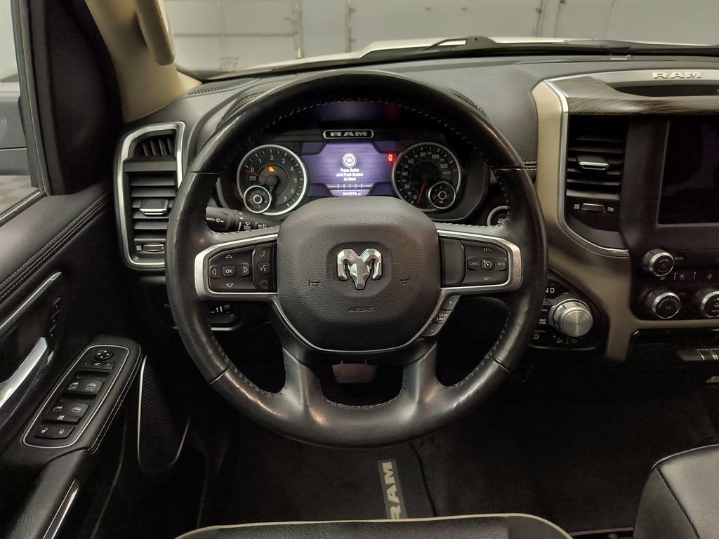Used 2020 RAM 1500 Laramie w/ Off Road Group AWD/4WD image 28