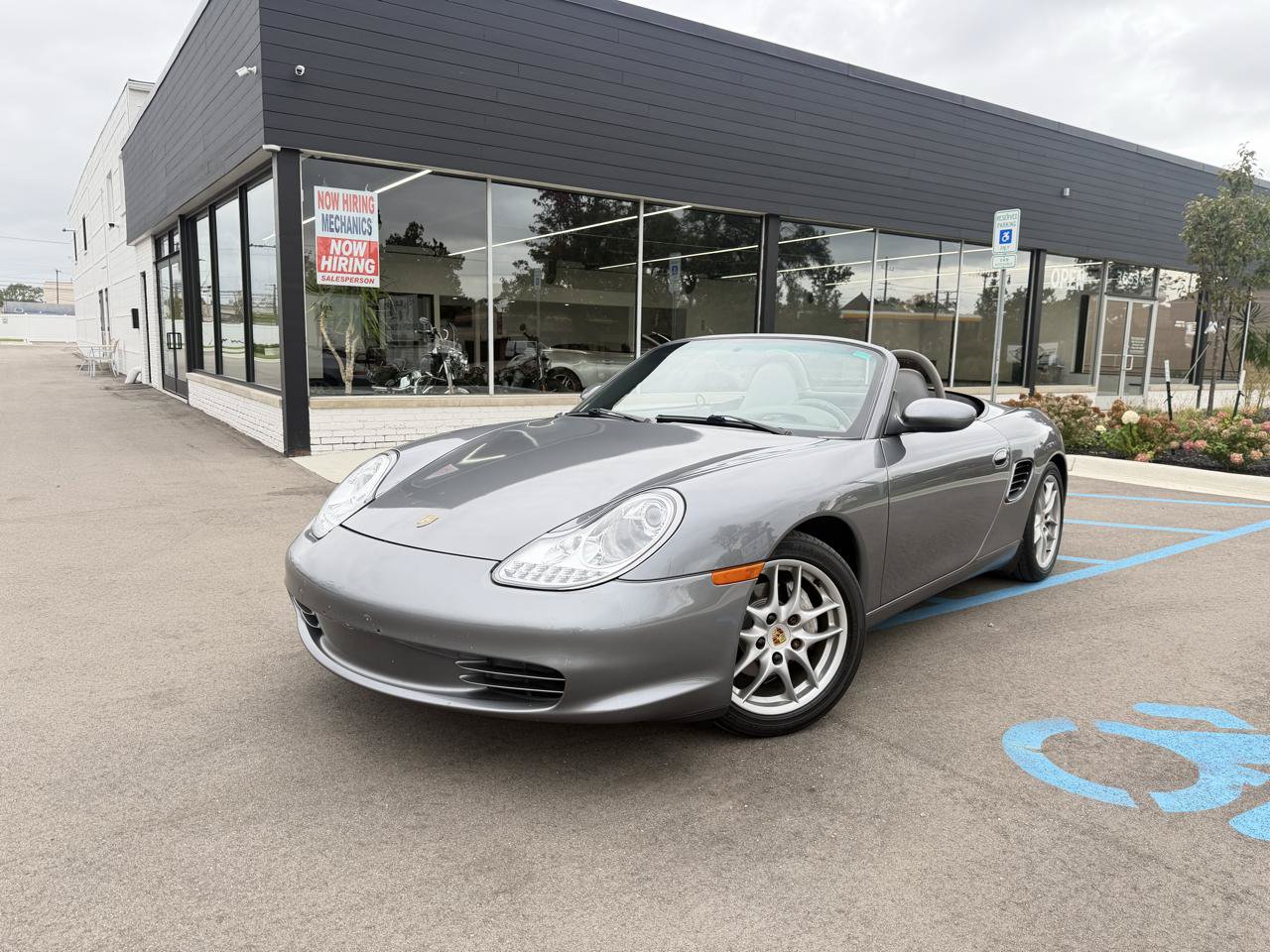 Used 2003 Porsche Boxster RWD image 9