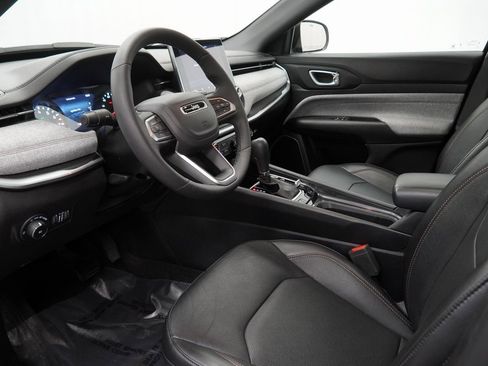 Certified 2023 Jeep Compass Latitude w/ Sun and Sound Group image 17