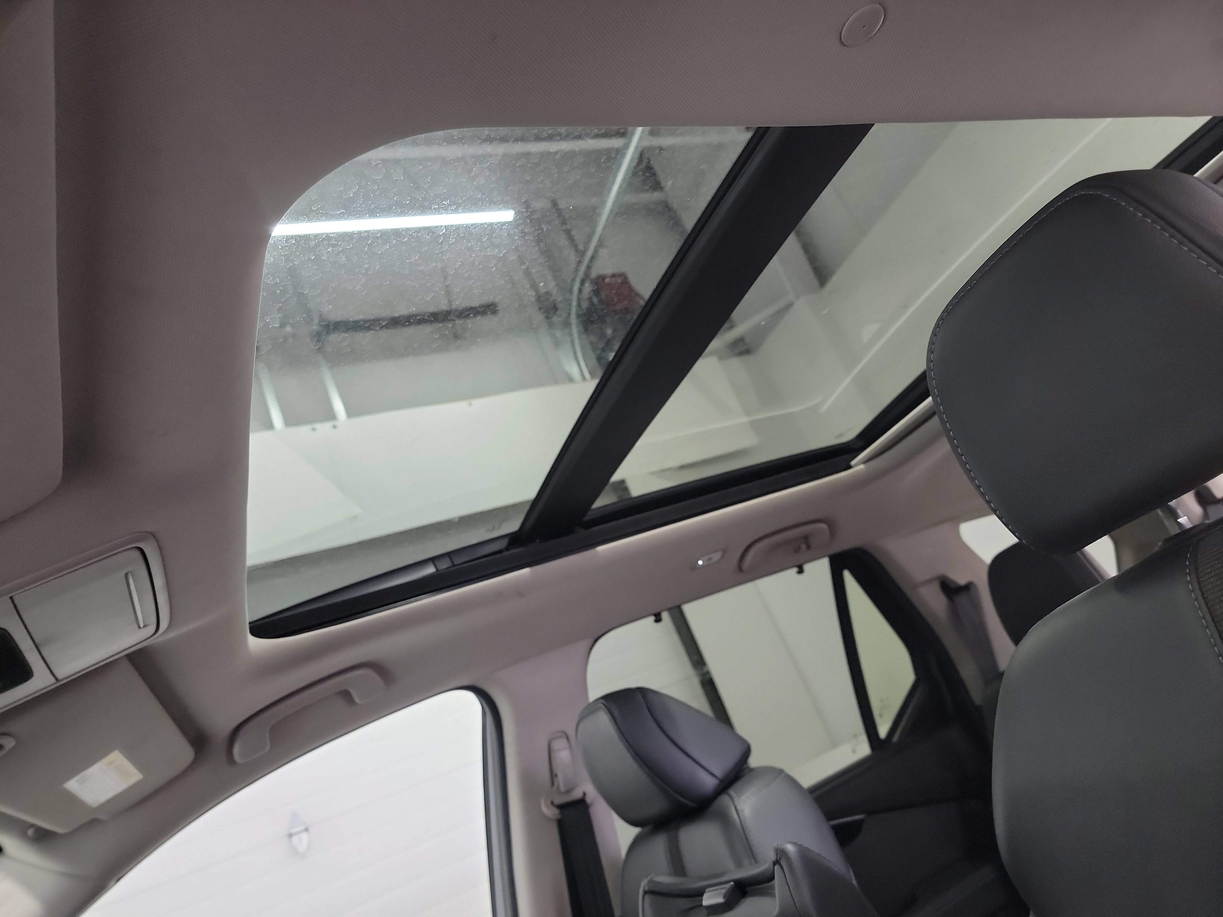 Certified 2025 Honda Pilot Touring image 24