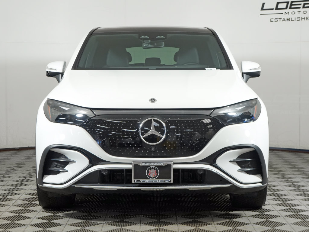 Used 2023 Mercedes-Benz EQE 500 4MATIC SUV w/ Exclusive Trim Package image 8