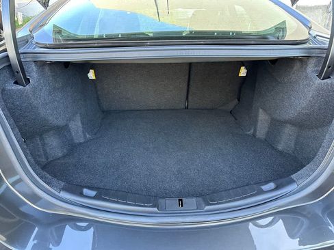 Used 2017 Ford Fusion SE FWD image 19