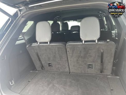 Used 2025 Ford Explorer ST-Line w/ ST-Line Street Pack AWD/4WD image 19