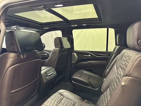 Certified 2022 Cadillac Escalade ESV Sport Platinum w/ LPO, ONYX Package AWD/4WD image 14