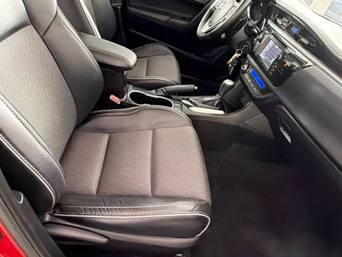 Used 2015 Toyota Corolla S image 22