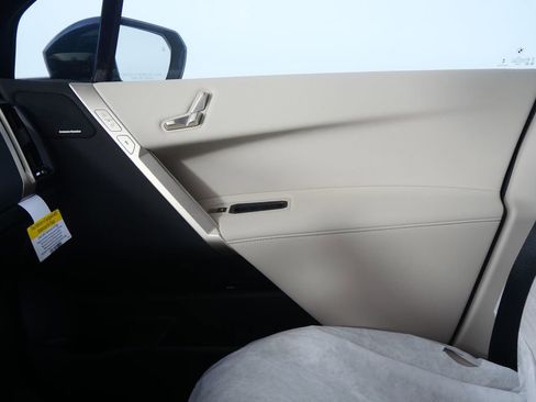 New 2026 BMW iX xDrive45 image 25