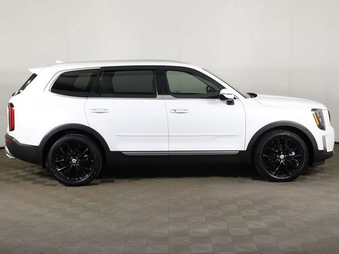 Used 2020 Kia Telluride SX w/ SX Prestige Package image 23