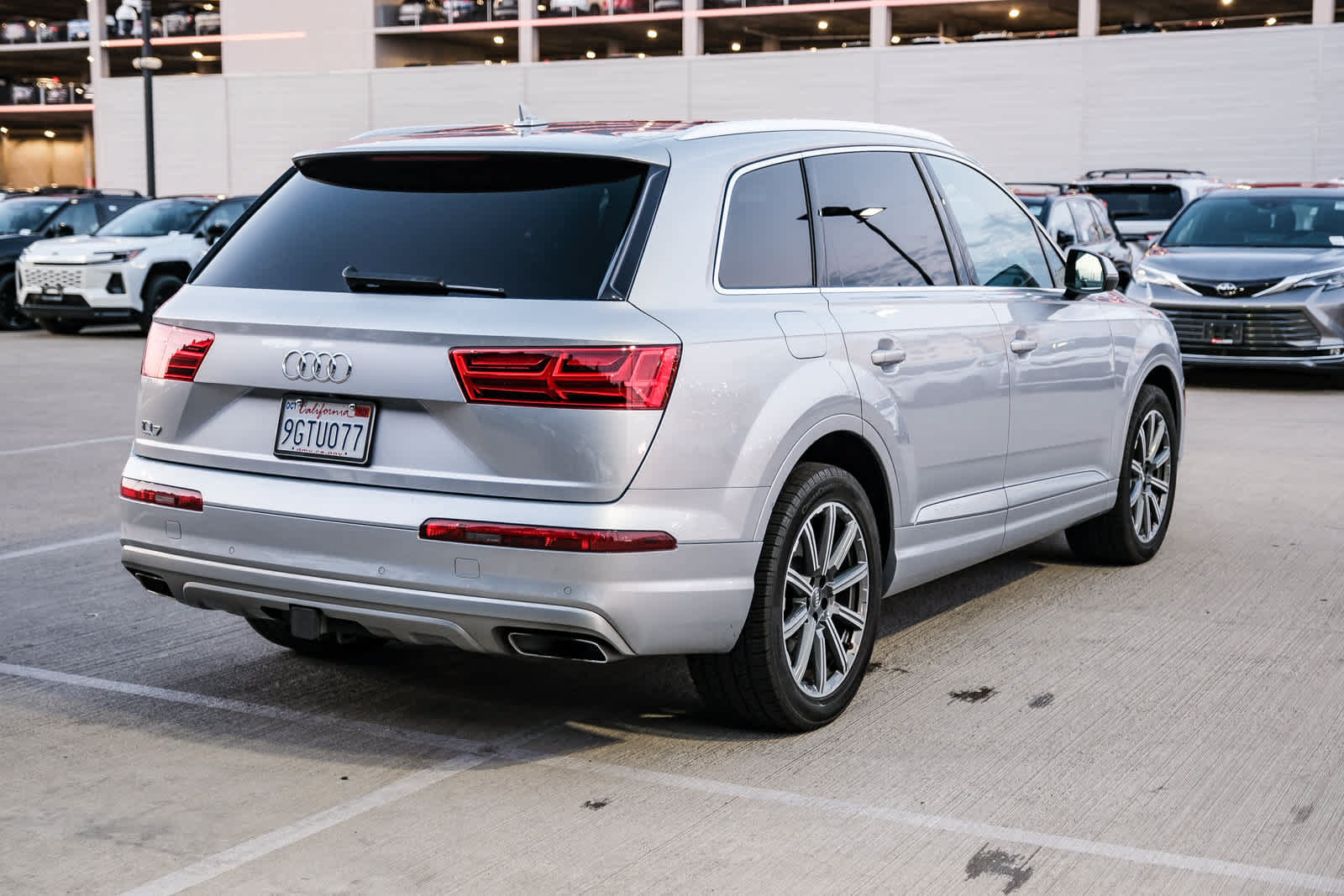 Used 2019 Audi Q7 2.0T Premium w/ Convenience Package AWD/4WD image 4