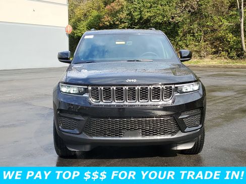 New 2025 Jeep Grand Cherokee Laredo RWD image 2