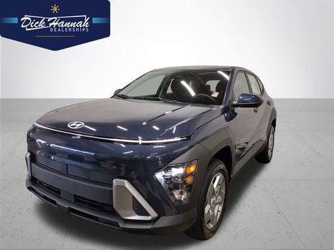 New 2026 Hyundai Kona SE image 1