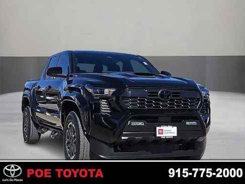 Certified 2025 Toyota Tacoma TRD Sport image 1