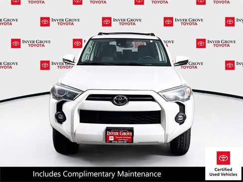 Certified 2024 Toyota 4Runner SR5 AWD/4WD image 2