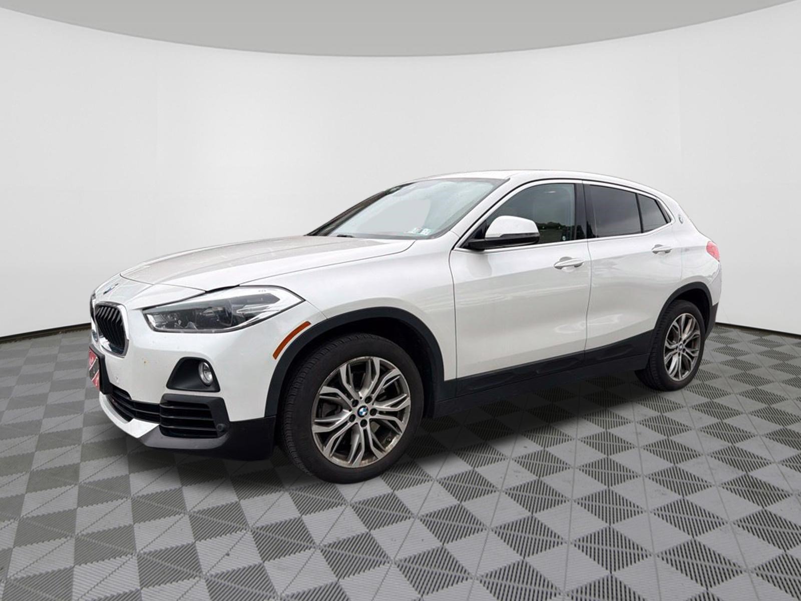 Used 2020 BMW X2 xDrive28i w/ Convenience Package AWD/4WD image 2