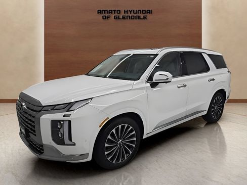 Used 2024 Hyundai Palisade Calligraphy AWD/4WD image 2