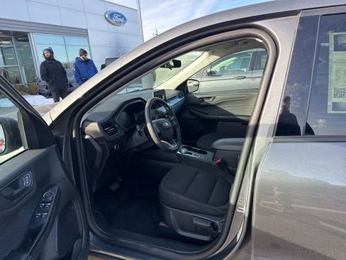 Used 2025 Ford Escape Active image 10