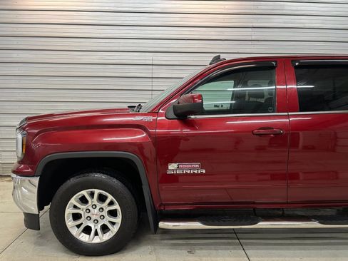 Used 2017 GMC Sierra 1500 SLE image 3