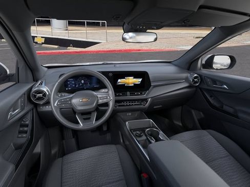 New 2027 Chevrolet Equinox LT w/ LPO, Floor Liner Package FWD image 15