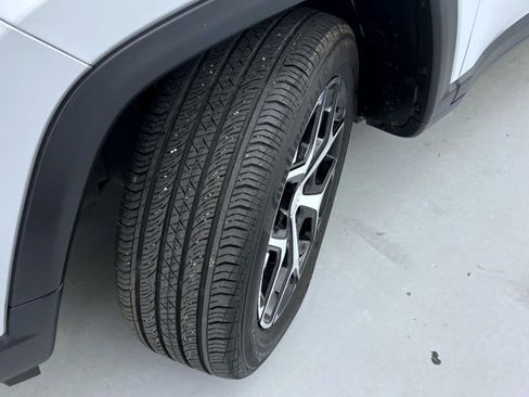 Certified 2024 Jeep Compass Limited image 23