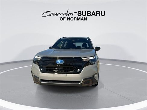 Used 2025 Subaru Forester Sport image 4