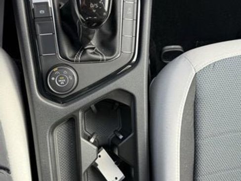 Certified 2025 Volkswagen Taos S image 23