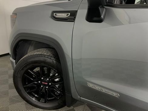 Used 2025 GMC Sierra 1500 Elevation image 39