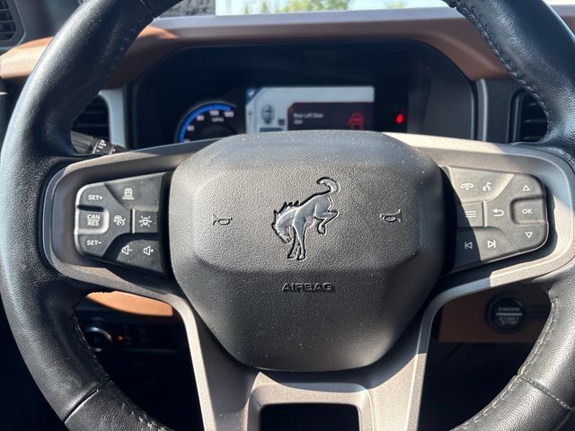 Used 2024 Ford Bronco Outer Banks AWD/4WD image 12