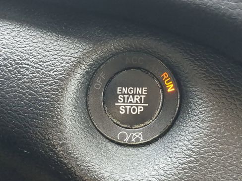 Used 2022 Jeep Cherokee Trailhawk image 26