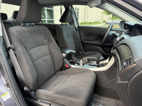 Used 2015 Honda Accord EX image 37
