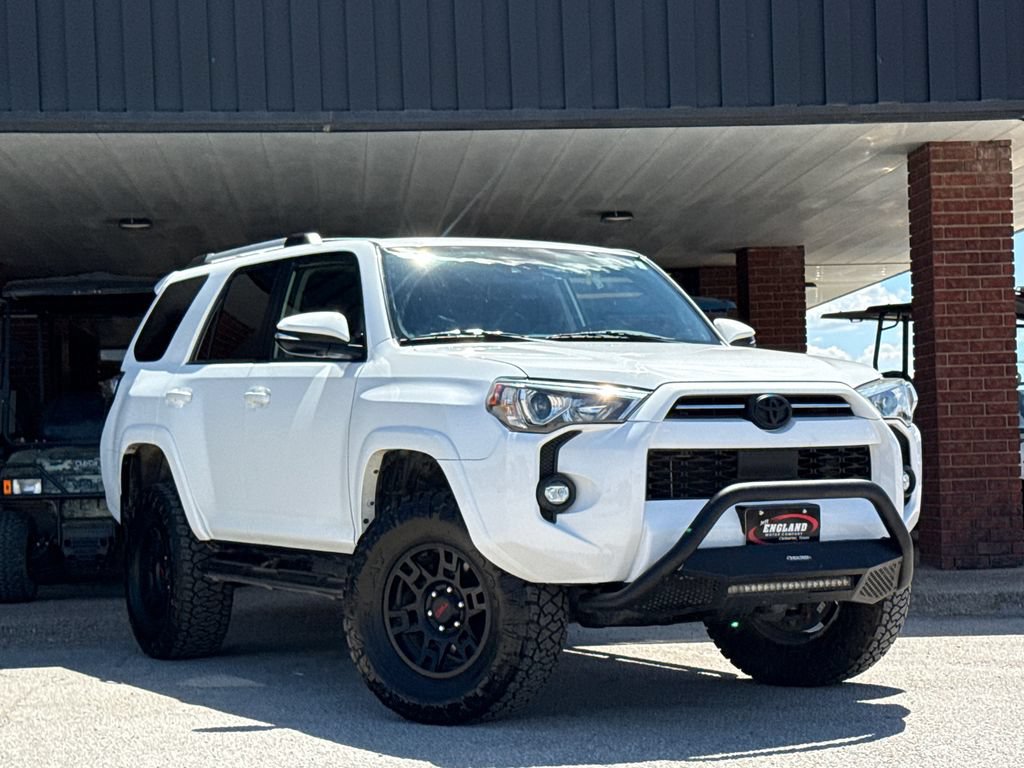 Used 2023 Toyota 4Runner SR5 Premium w/ Moonroof Package AWD/4WD image 1