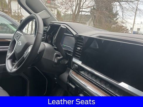 Used 2023 Chevrolet Silverado 1500 RST image 10
