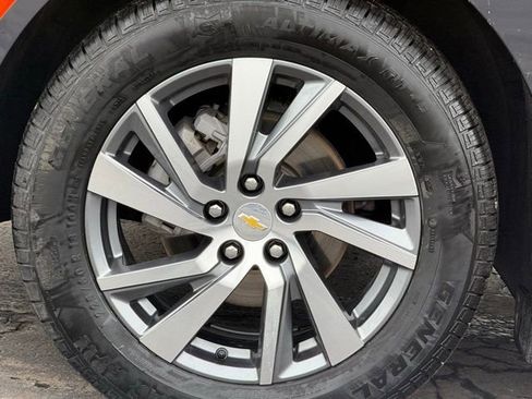 Used 2022 Chevrolet Equinox Premier image 11