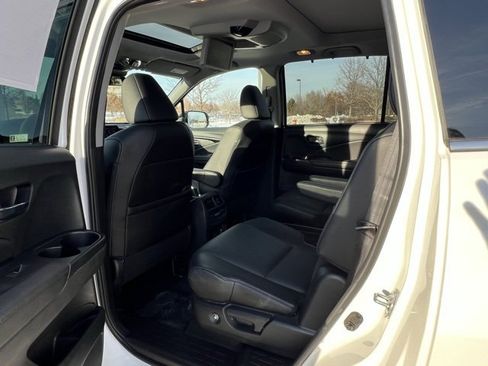 Certified 2022 Honda Pilot Elite image 30