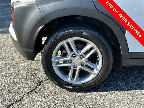 Used 2020 Hyundai Kona SE image 17