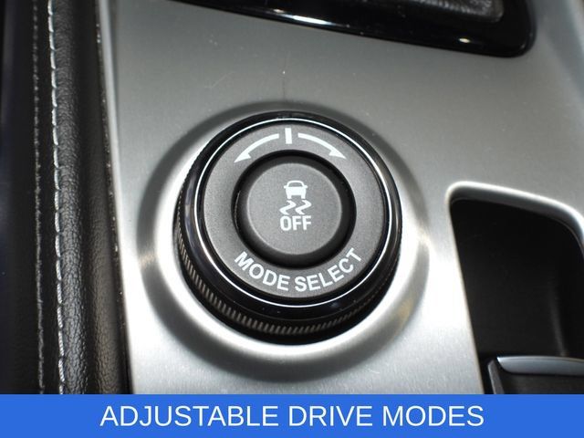 Used 2019 Chevrolet Corvette Stingray Coupe w/ Battery Protection Package RWD image 9