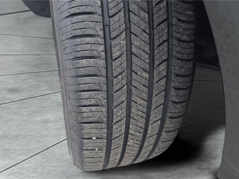 Used 2024 Buick Encore GX Preferred FWD image 29