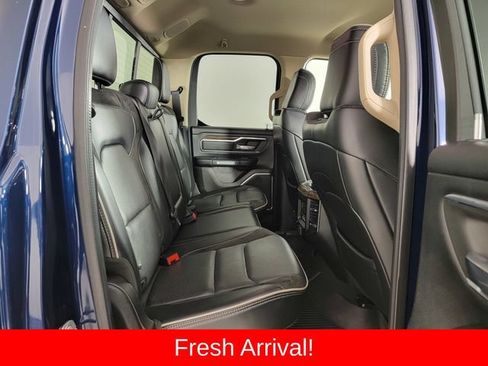 Used 2019 RAM 1500 Laramie AWD/4WD image 17