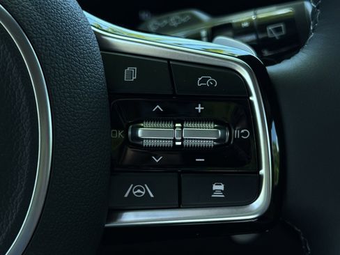 New 2026 Kia Carnival SX Prestige FWD image 30