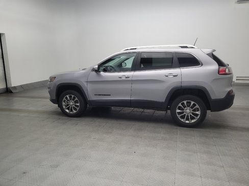 Used 2019 Jeep Cherokee Latitude Plus w/ Trailer Tow Group AWD/4WD image 3