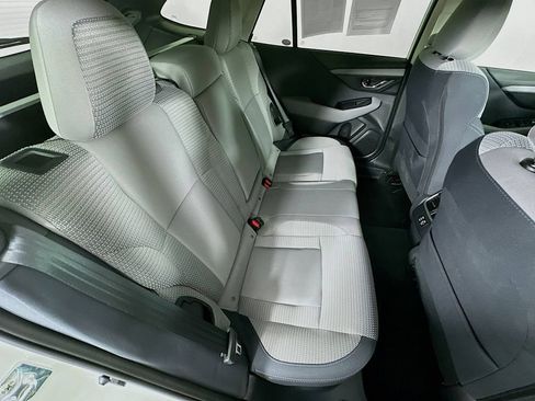 Used 2025 Subaru Outback Premium w/ Popular Package #1A image 32